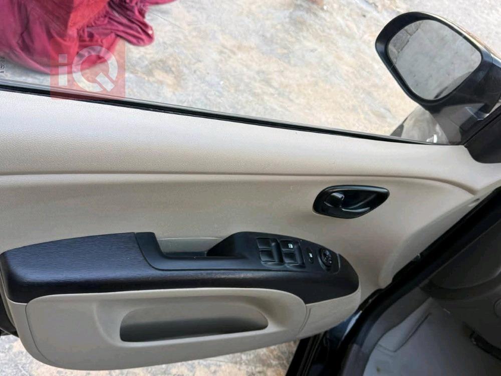 هيونداي i10